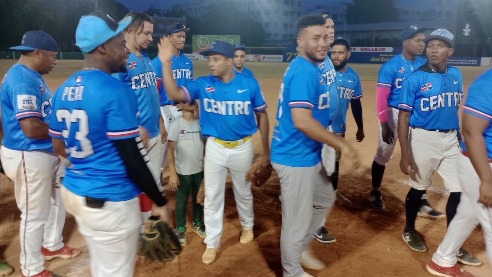 El equipo de la liga Centro se impuso a Villa Juana-B y avanzó por el campeonato de la División Sur, en un partido a muerte súbita que jugará contra Adovenprofar-A, el lunes en el estadio Hoyo de Chulín. (Fuente externa)